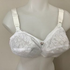 Nursing bra Sz 38 EE with extender